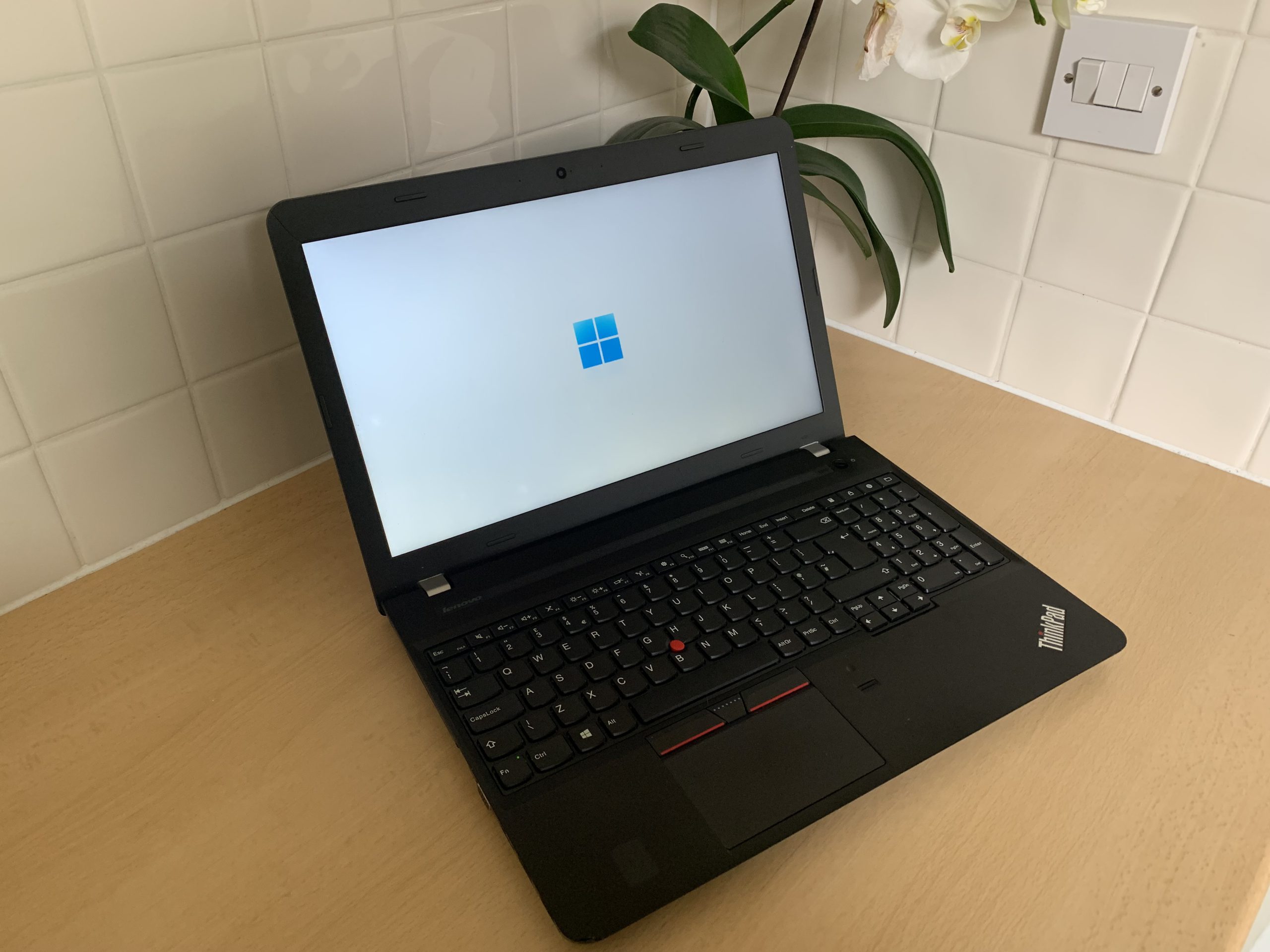 Lenovo Thinkpad E550 Intel Core I5 5200u 0156